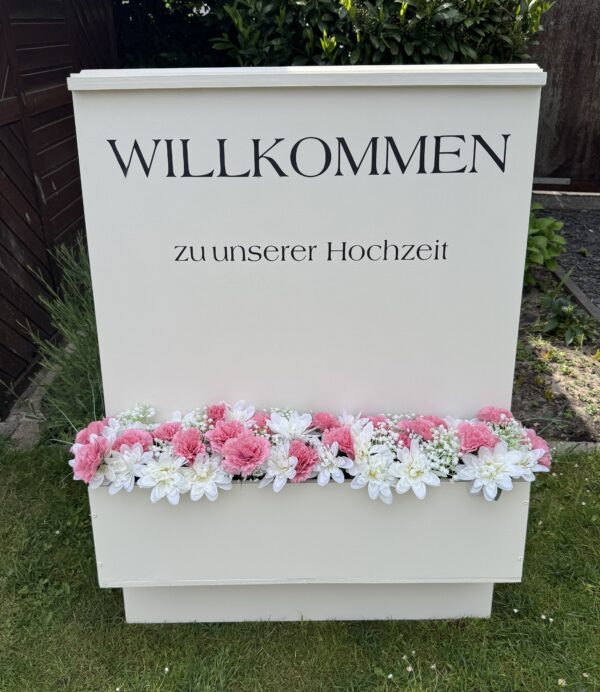 Willkommensschild mit Blumenkasten – Bild 2