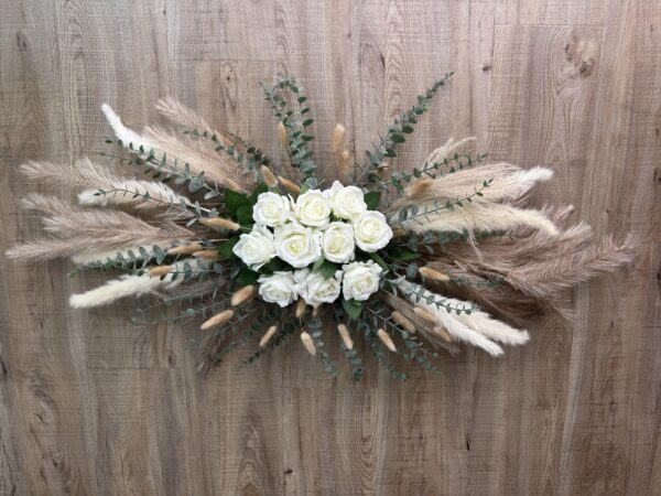 Boho Flair Traubogengesteck